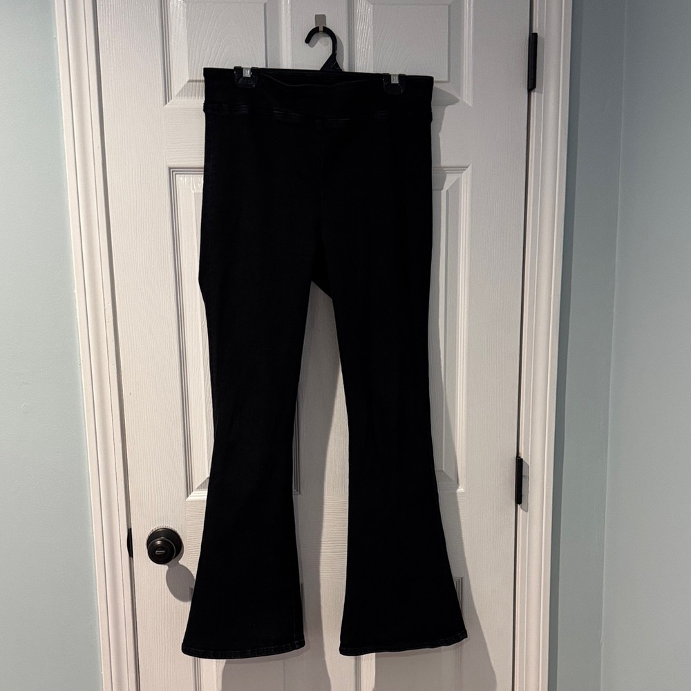 Frame Denim Black Wide Leg Flare Jeans size 2